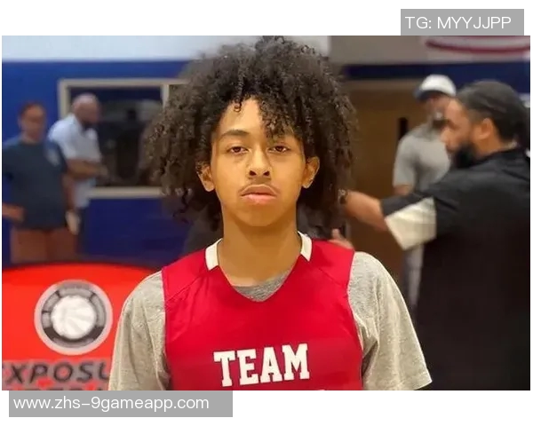 混血新星朱正首秀闪耀赛场26分8篮板助力上海U18赢得胜利